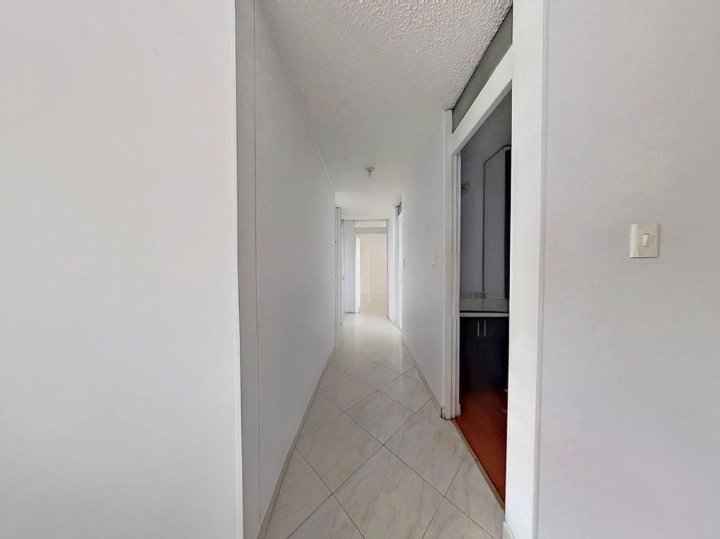 Apartamento de 3 alcobas en venta en Zarzamora, Bogotá, 62 m² · foto 3 de 20