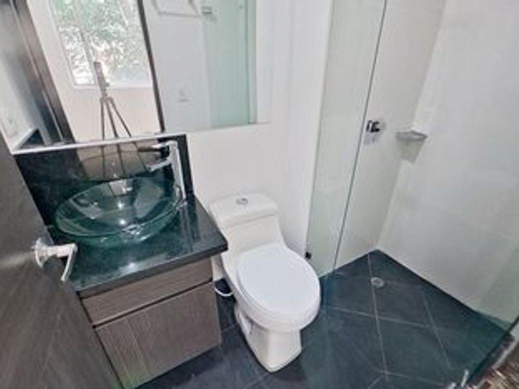 Apartamento de 2 alcobas en venta en La Calleja, Bogotá, 64 m² · foto 2 de 15