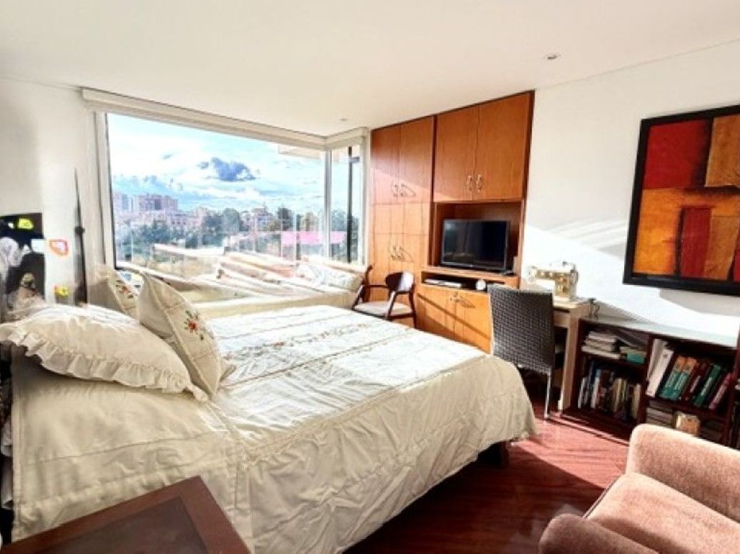 Apartamento de 3 alcobas en venta en La Carolina, Bogotá, 214 m² · foto 14 de 20