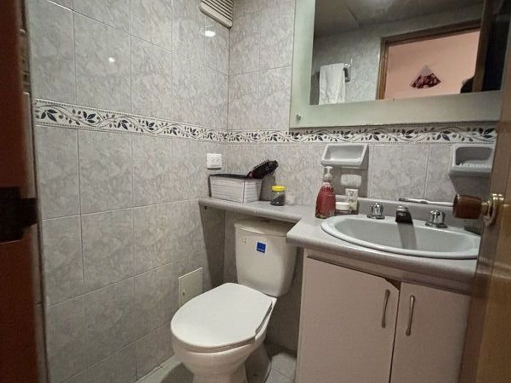 Apartamento de 3 alcobas en venta en Los Cedritos, Bogotá, 86 m² · foto 9 de 9