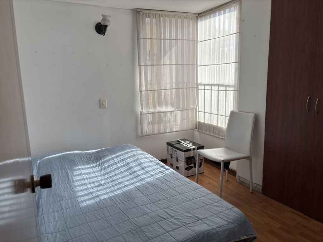 Apartamento de 3 alcobas en venta en Los Cedritos, Bogotá, 86 m² · foto 8 de 9