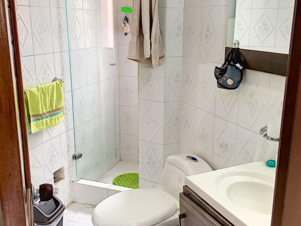 Apartamento de 4 alcobas en venta en Cedro Salazar, Bogotá, 66 m² · foto 6 de 9