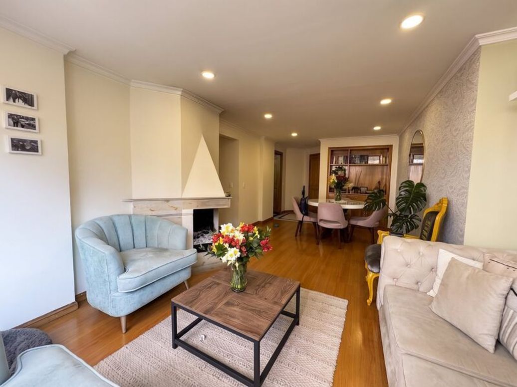 Apartamento de 2 alcobas en venta en Chico, Bogotá, 115 m² · foto 3 de 16