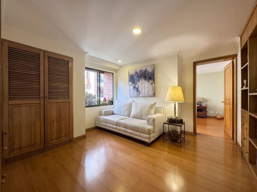 Apartamento de 2 alcobas en venta en Chico, Bogotá, 115 m² · foto 8 de 16