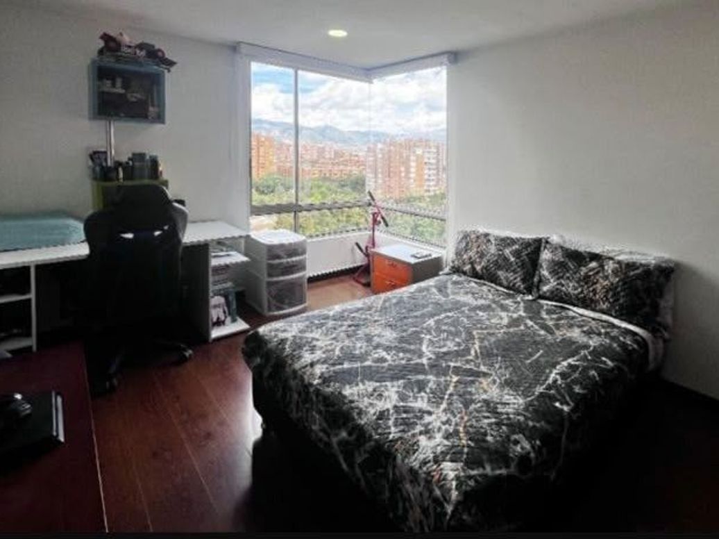 Apartamento de 3 alcobas en venta en El Plan, Bogotá, 141 m² · foto 17 de 20