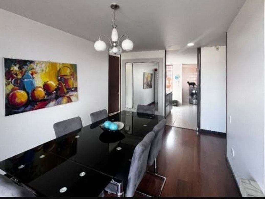 Apartamento de 3 alcobas en venta en El Plan, Bogotá, 141 m² · foto 3 de 20