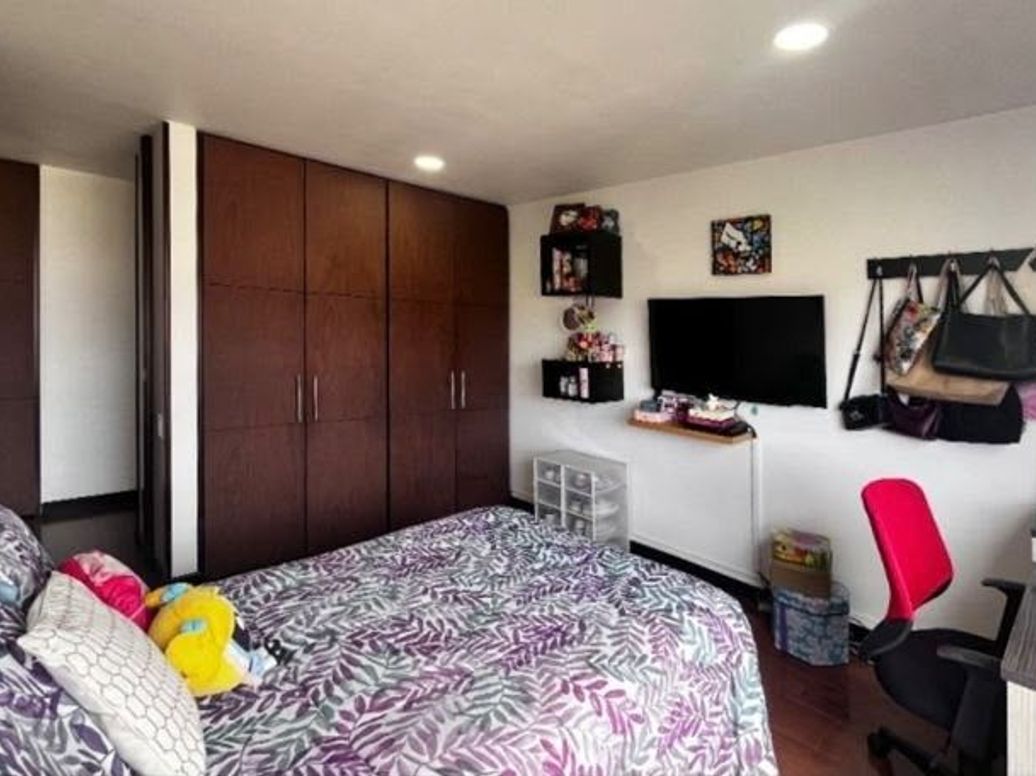 Apartamento de 3 alcobas en venta en El Plan, Bogotá, 141 m² · foto 14 de 20