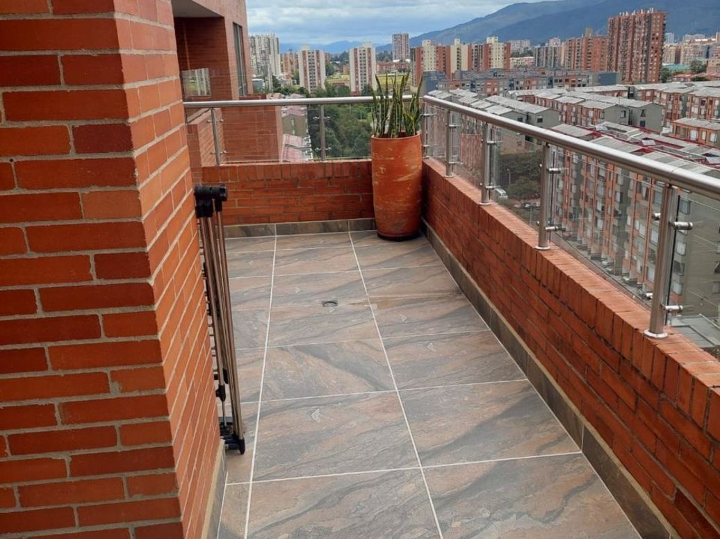 Apartamento de 3 alcobas en venta en El Plan, Bogotá, 141 m² · foto 10 de 20