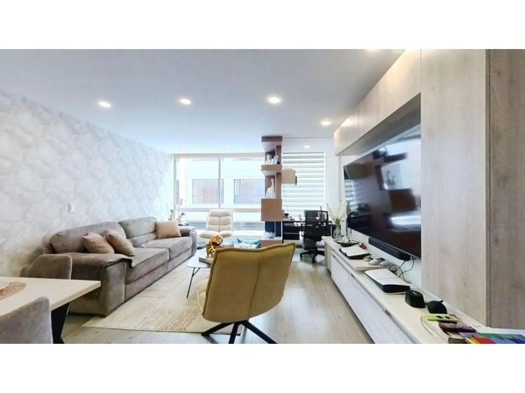 Apartamento de 2 alcobas en venta en Usaquén, Bogotá, 78 m² · foto 2 de 10