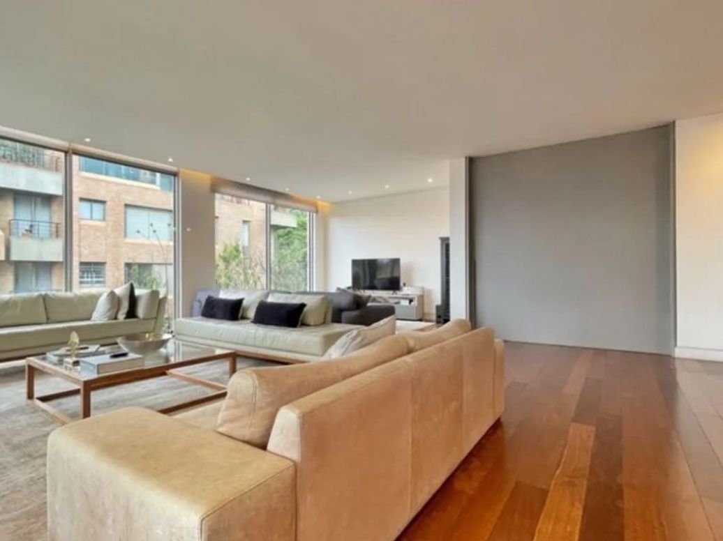 Apartamento de 4 alcobas en venta en Chico Norte Et. Ii, Bogotá, 330 m² · foto 2 de 14