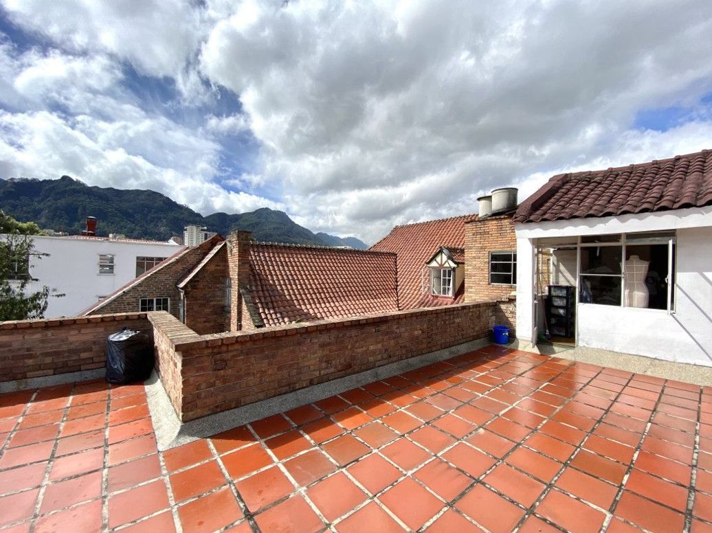 Casa en venta en Quinta Camacho, Bogotá · foto 6 de 17
