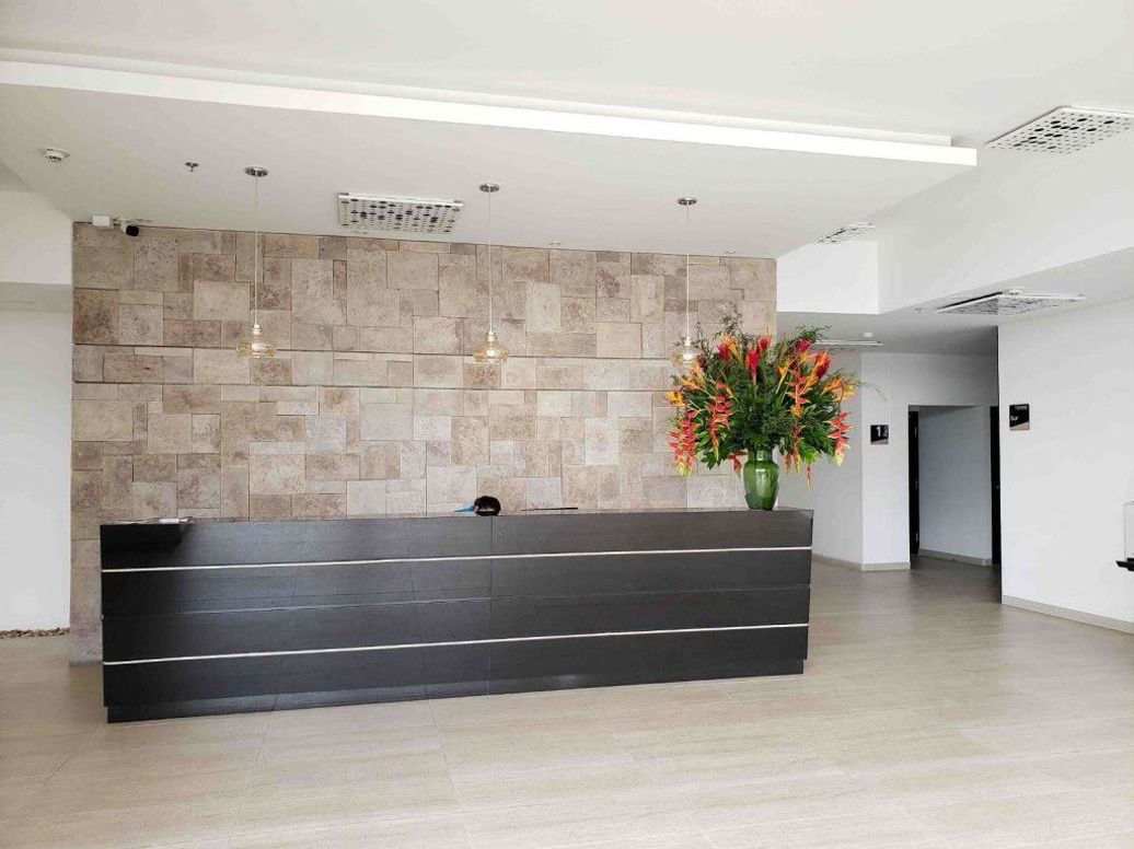 Apartamento de 1 alcoba en venta en Las Nieves, Bogotá, 55 m² · foto 2 de 20