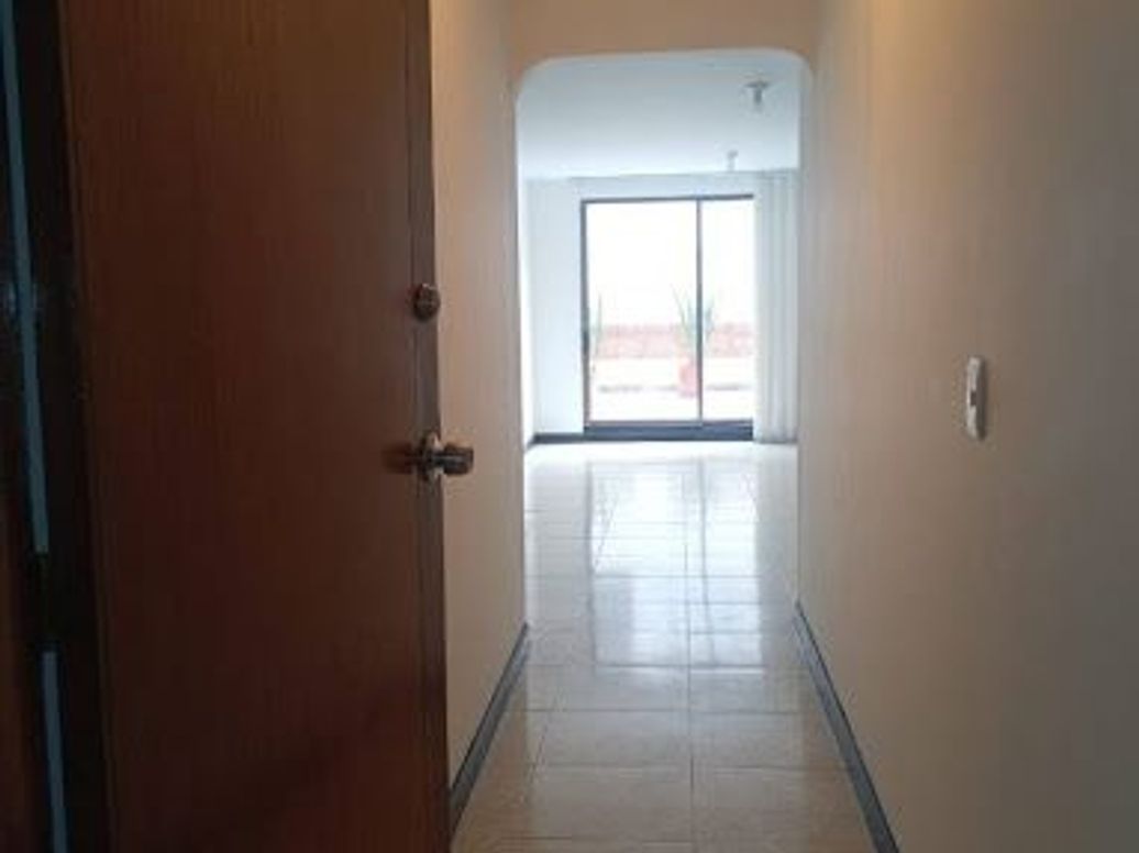 Apartamento de 1 alcoba en venta en Cedritos, Bogotá, 51 m² · foto 4 de 19