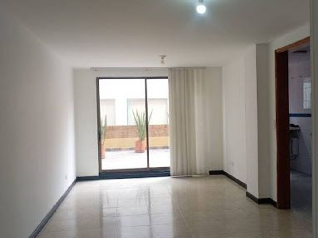 Apartamento de 1 alcoba en venta en Cedritos, Bogotá, 51 m² · foto 5 de 19