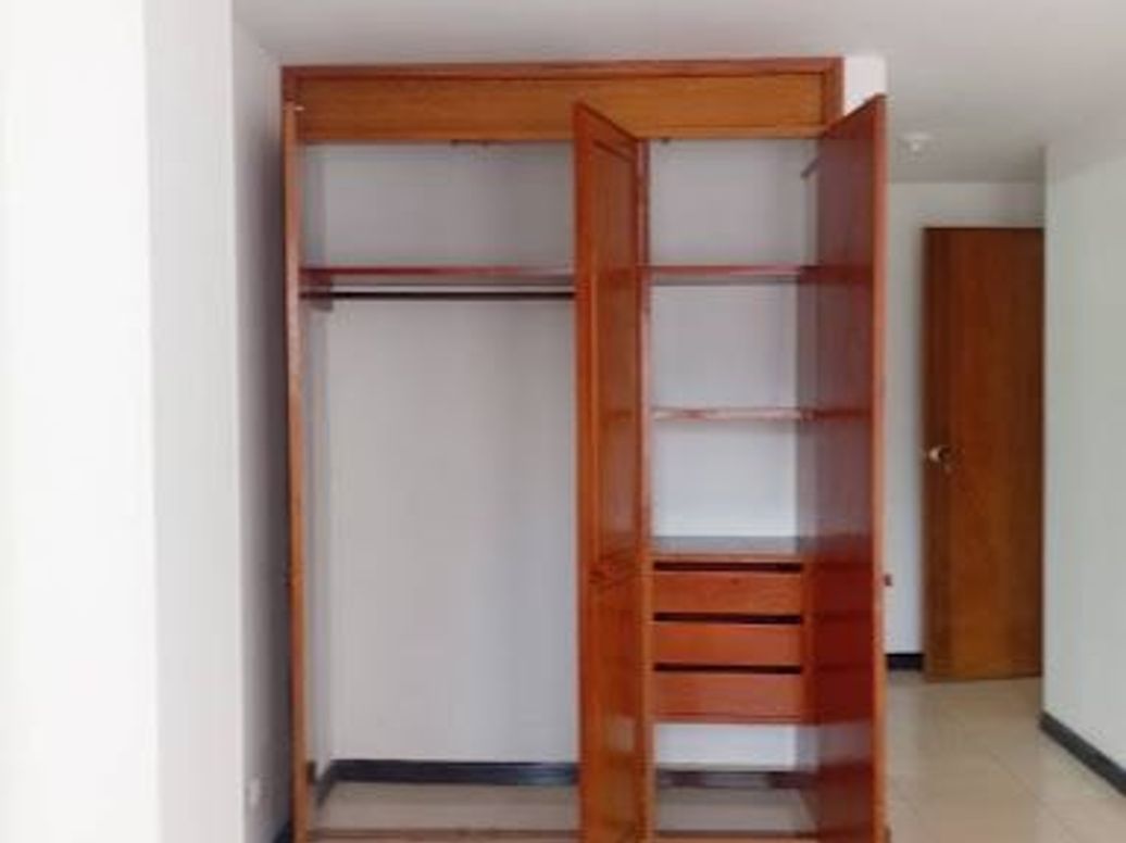 Apartamento de 1 alcoba en venta en Cedritos, Bogotá, 51 m² · foto 14 de 19