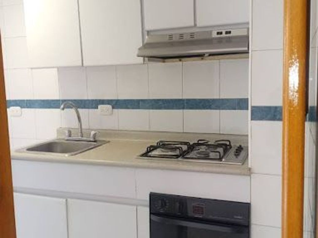 Apartamento de 1 alcoba en venta en Cedritos, Bogotá, 51 m² · foto 11 de 19