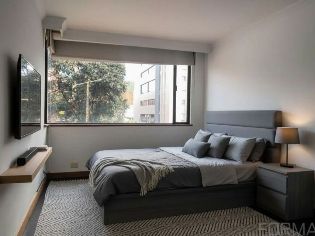 Apartamento de 3 alcobas en venta en Santa Barbara Occidental, Bogotá, 139 m² · foto 7 de 19