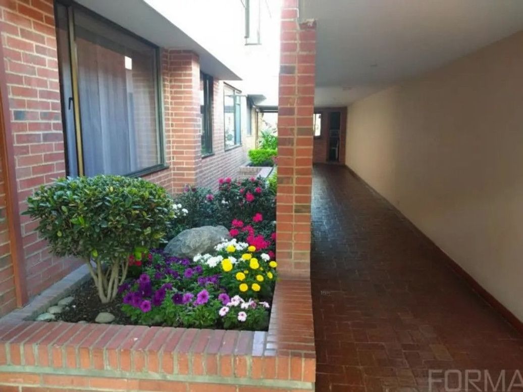 Apartamento de 3 alcobas en venta en Santa Barbara Occidental, Bogotá, 139 m² · foto 12 de 19
