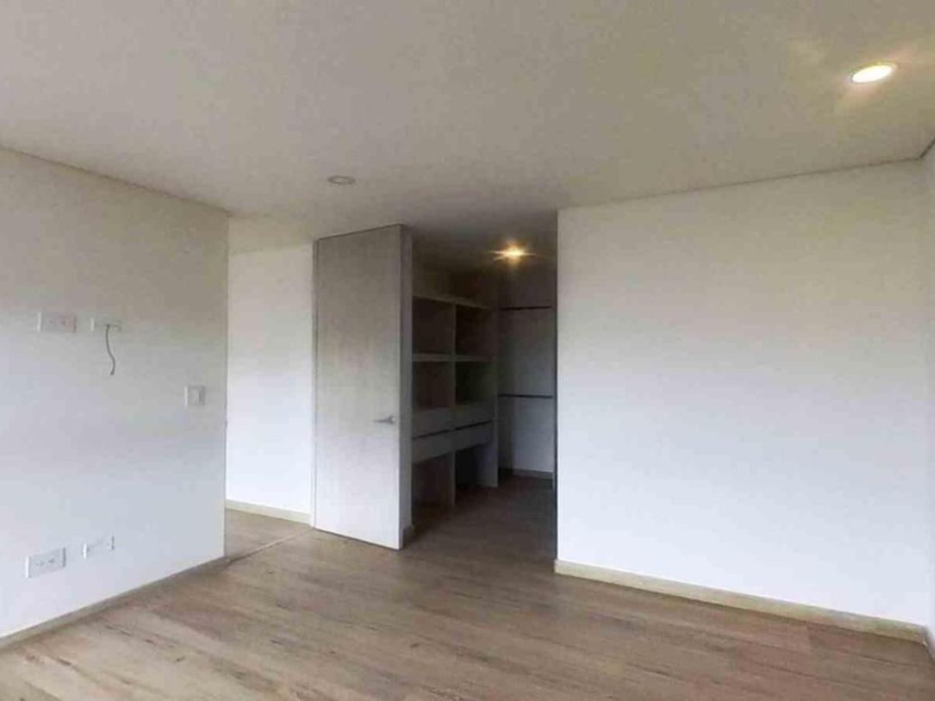 Apartamento de 3 alcobas en venta en Las Acasias, Bogotá, 82 m² · foto 8 de 20
