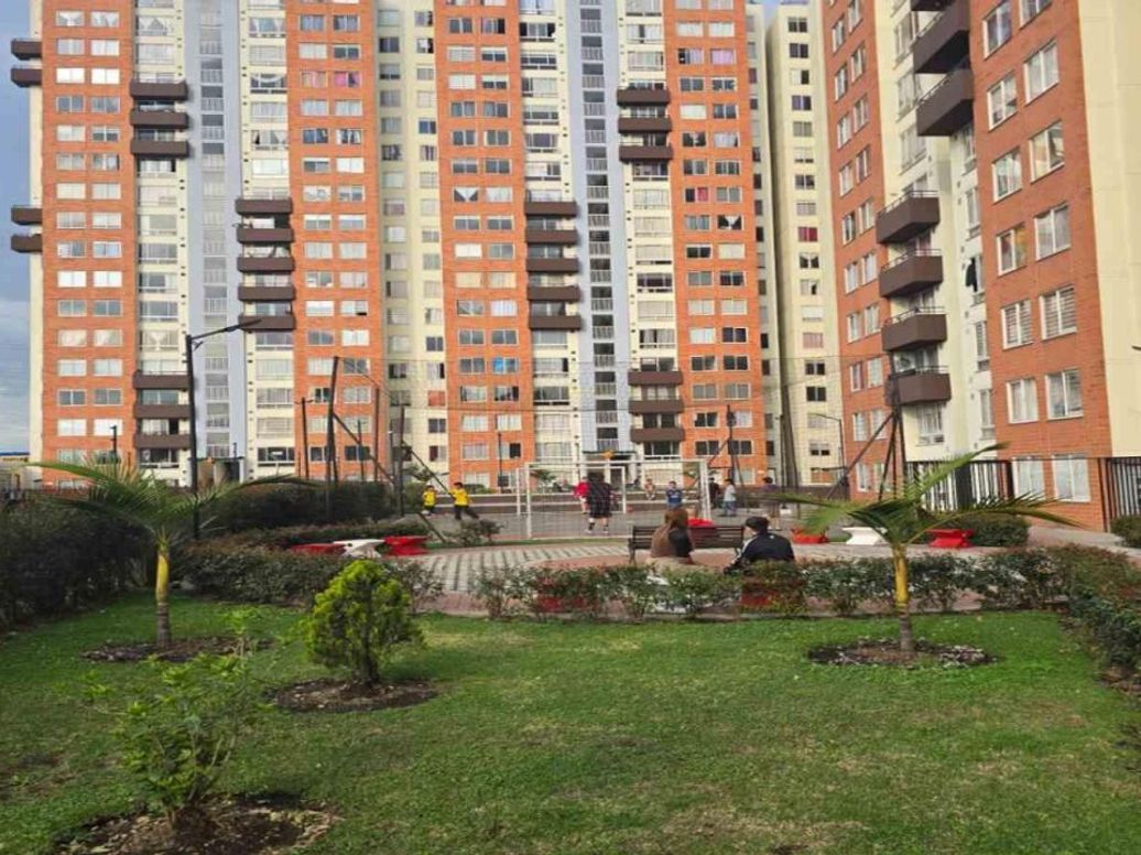 Apartamento de 3 alcobas en venta en Morabia, Bogotá, 48 m² · foto 9 de 16