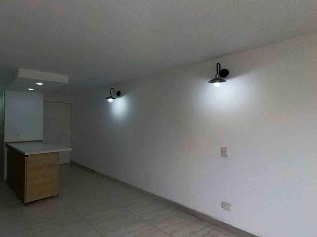 Apartamento de 3 alcobas en venta en Tibana, Bogotá, 39 m² · foto 2 de 20
