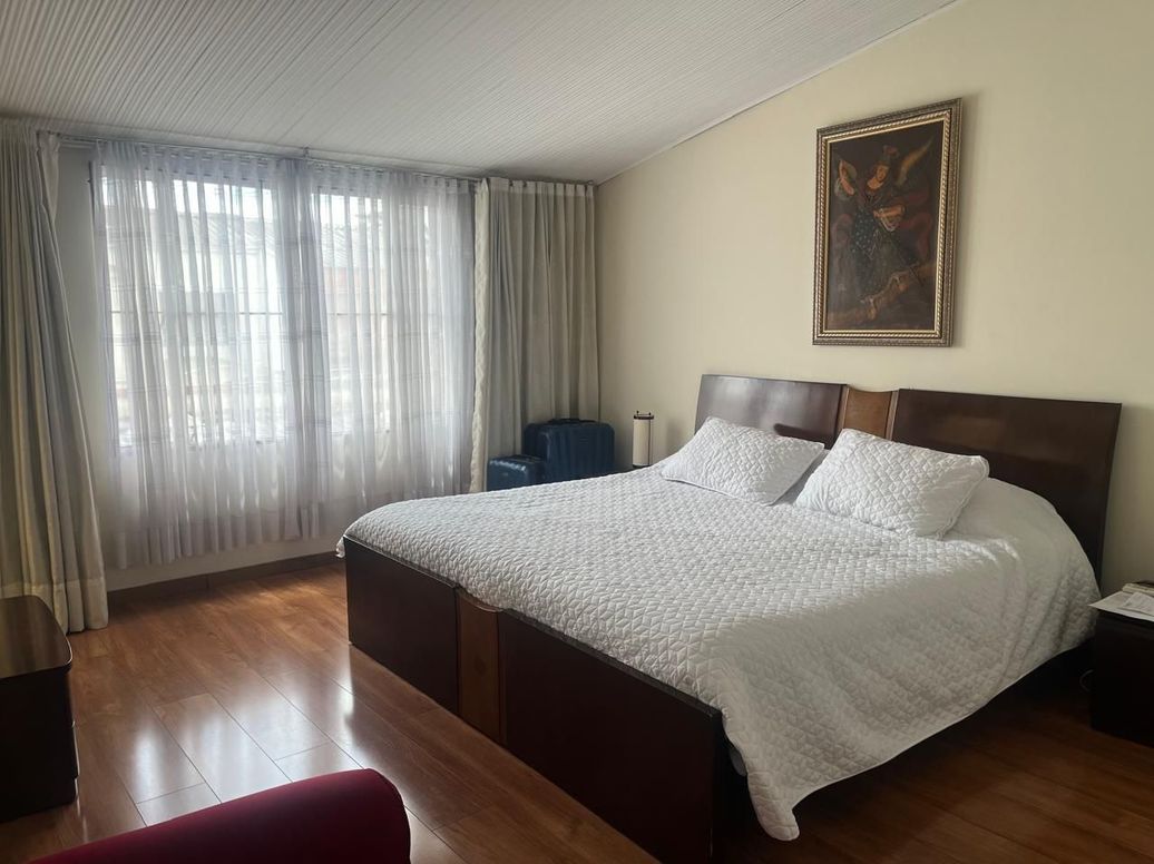 Casa de 4 alcobas en venta en Modelia Occidental, Bogotá, 300 m² · foto 12 de 17