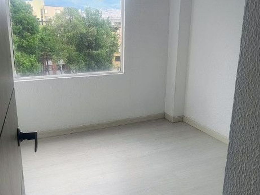 Apartamento de 3 alcobas en venta en Remanso Sur, Bogotá, 51 m² · foto 7 de 11