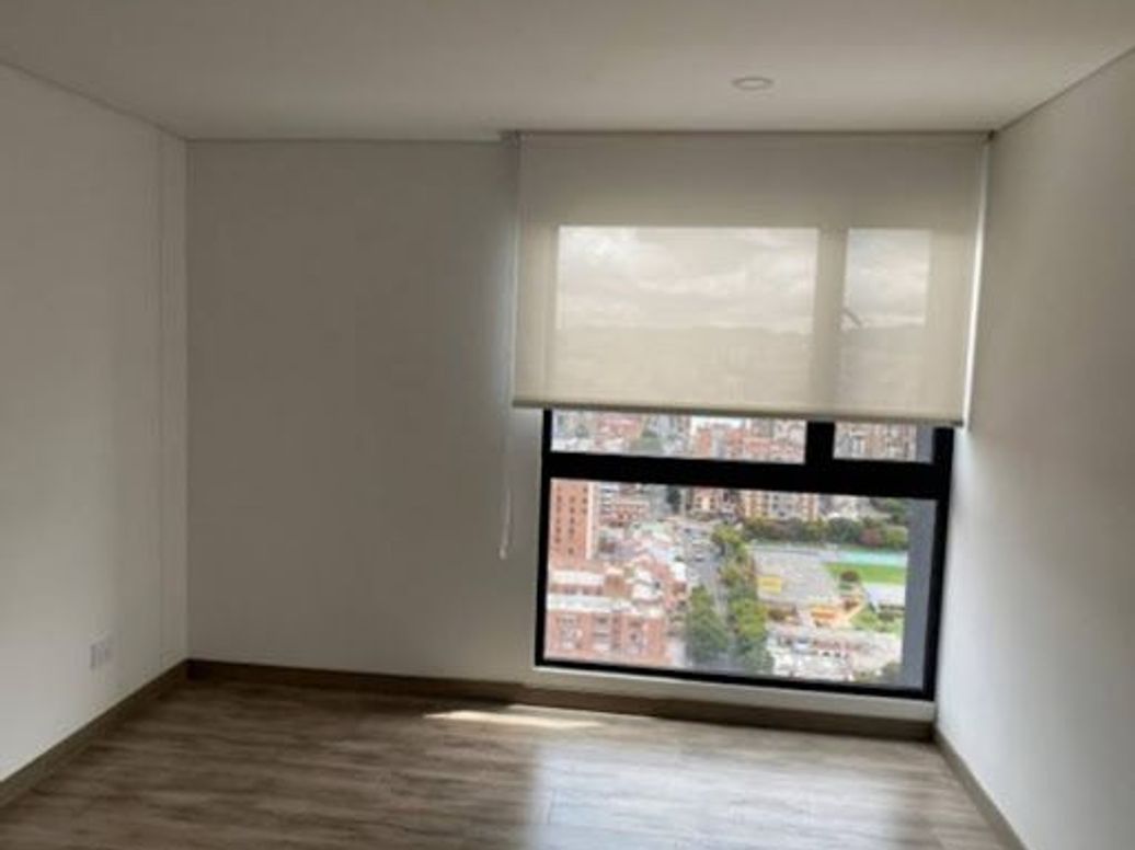 Apartamento de 3 alcobas en venta en Cedritos, Bogotá, 91 m² · foto 3 de 12