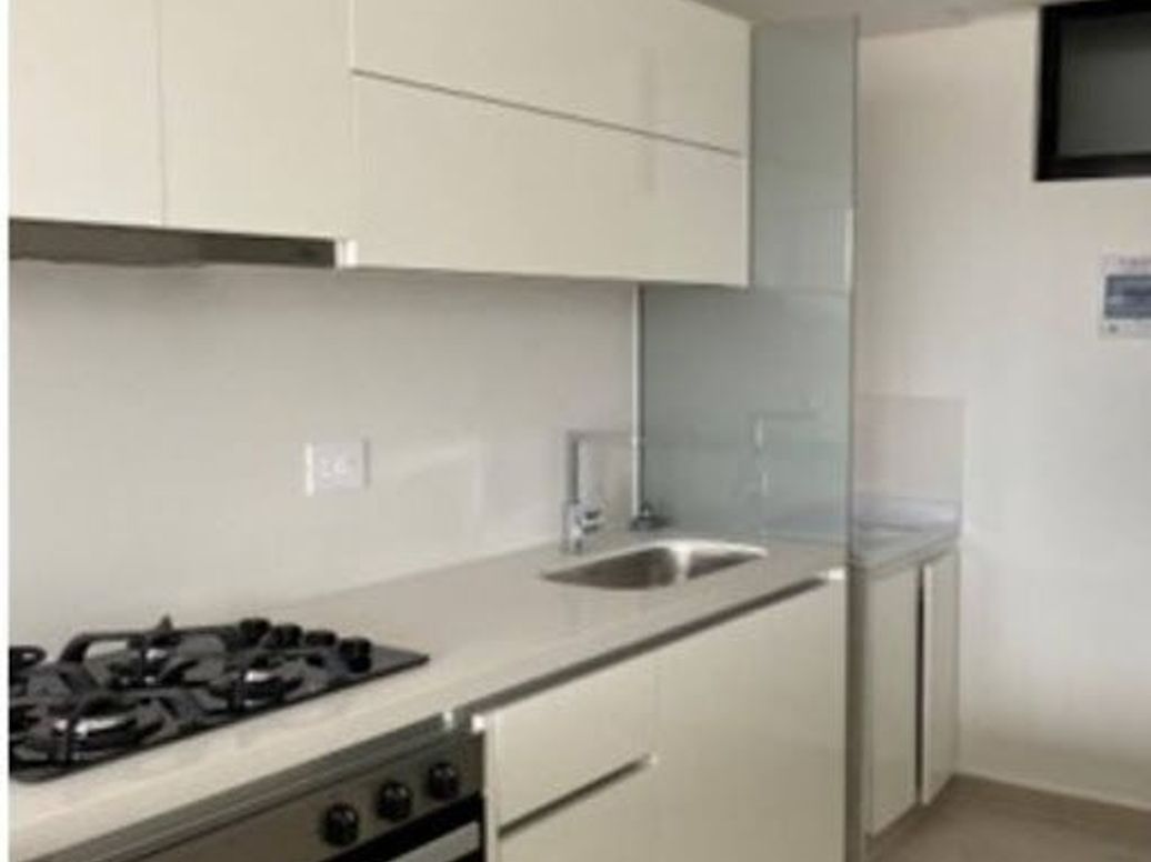 Apartamento de 3 alcobas en venta en Cedritos, Bogotá, 91 m² · foto 4 de 12