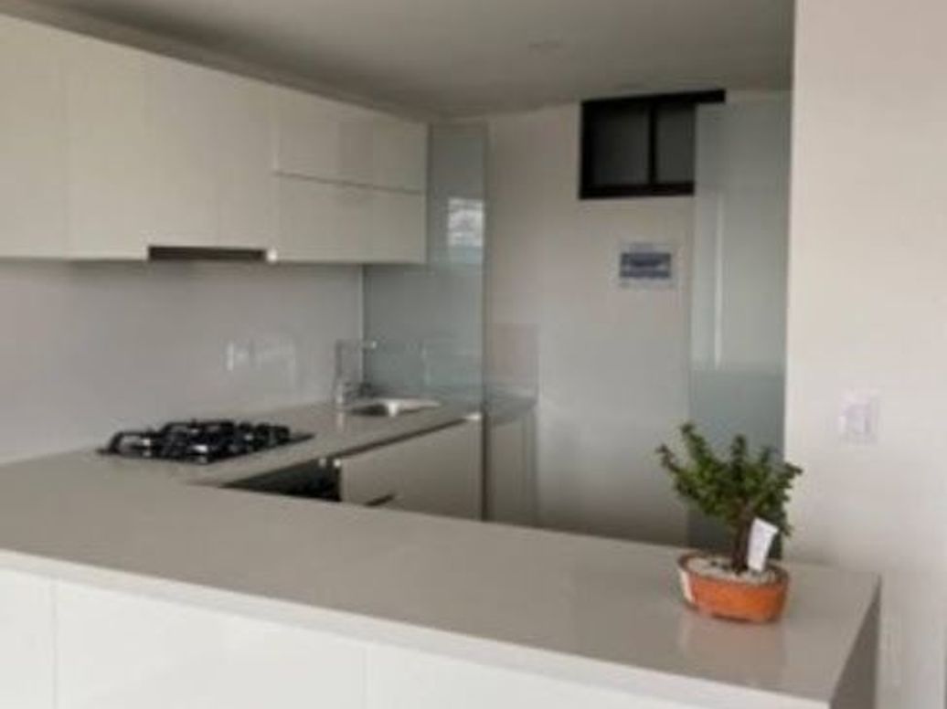 Apartamento de 3 alcobas en venta en Cedritos, Bogotá, 91 m² · foto 5 de 12