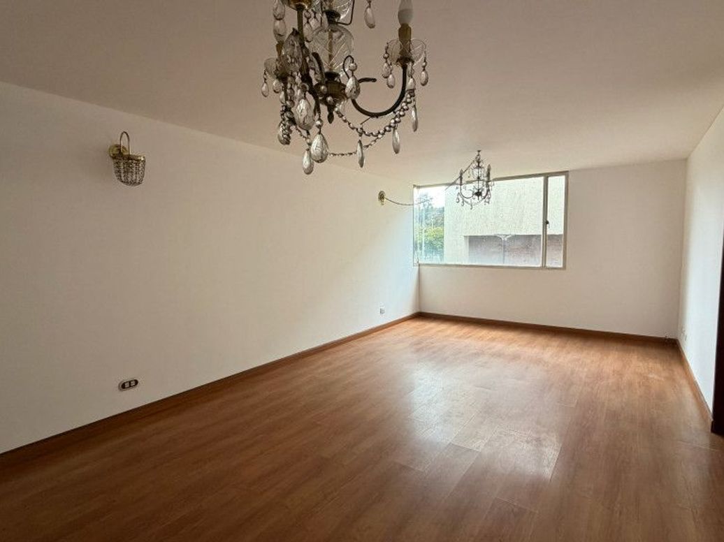 Apartamento de 2 alcobas en venta en Iberia, Bogotá, 62 m² · foto 2 de 18