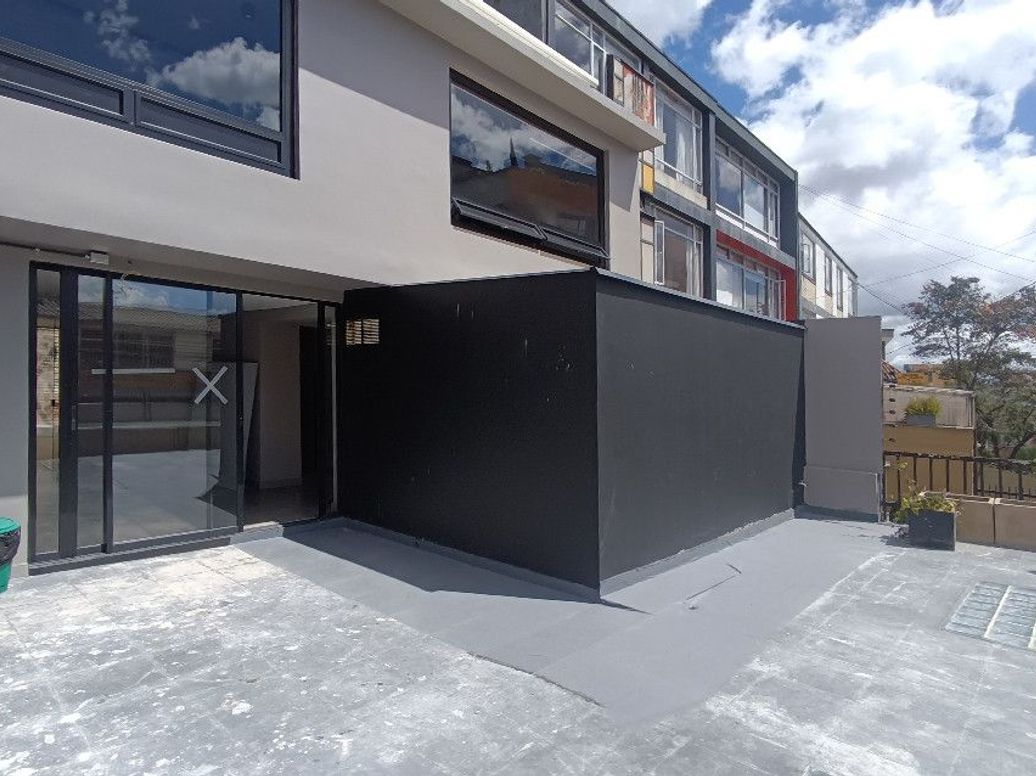 Casa de 5 alcobas en venta en Bosque Calderón, Bogotá, 384 m² · foto 13 de 19
