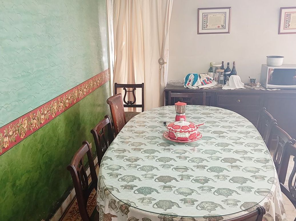Casa de 5 alcobas en venta en Ciudad Berna, Bogotá, 313 m² · foto 11 de 19
