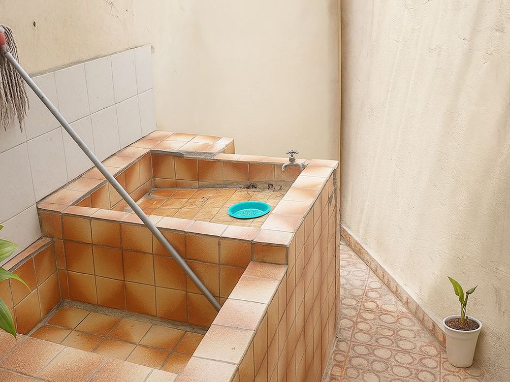 Casa de 5 alcobas en venta en Ciudad Berna, Bogotá, 313 m² · foto 10 de 19