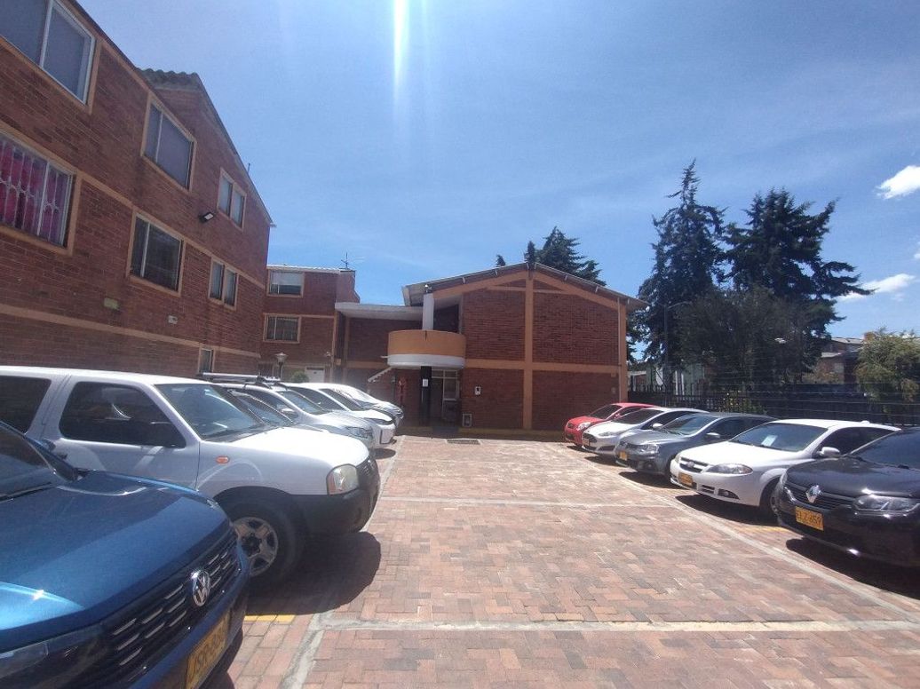 Casa de 3 alcobas en venta en Cr Portales De Villa Luz Et. Ii, Bogotá, 68 m² · foto 19 de 20