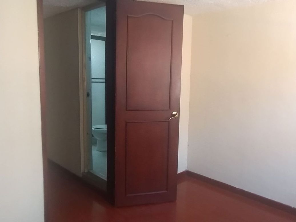 Casa de 3 alcobas en venta en Cr Portales De Villa Luz Et. Ii, Bogotá, 68 m² · foto 12 de 20