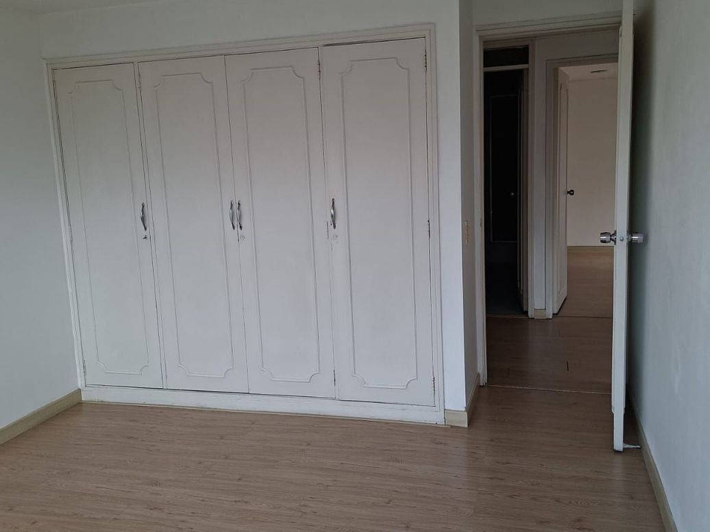 Apartamento de 3 alcobas en venta en Molinos Norte, Bogotá, 120 m² · foto 11 de 14