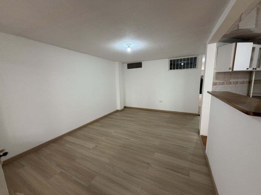 Apartamento de 3 alcobas en venta en Cataluña, Bogotá, 129 m² · foto 8 de 8