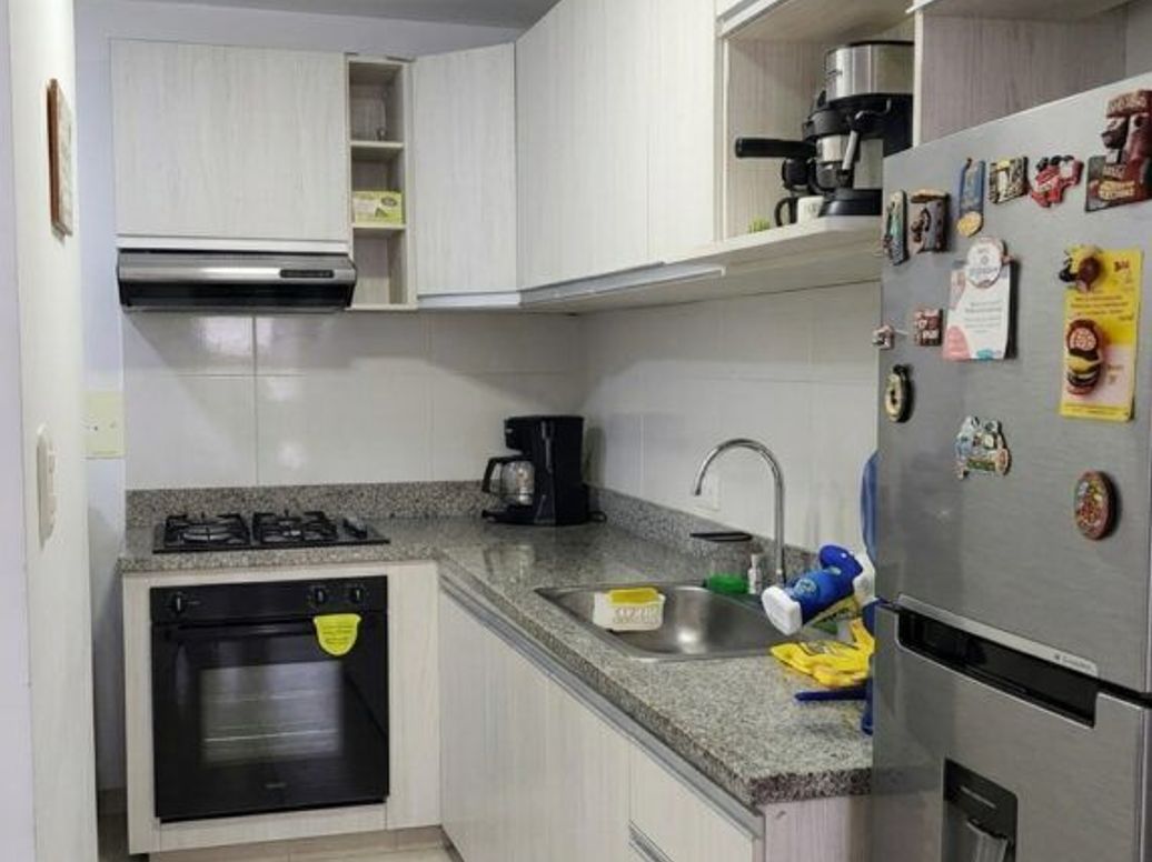 Apartamento de 3 alcobas en venta en Castilla, Bogotá, 68 m² · foto 6 de 8