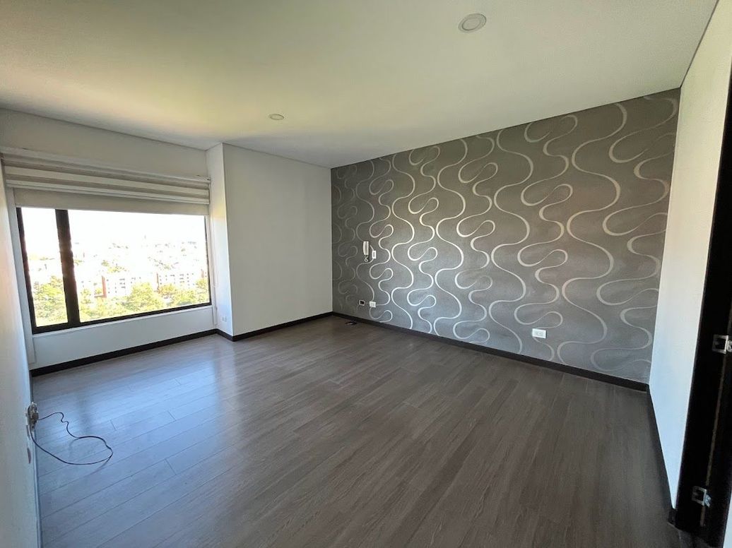 Apartamento de 3 alcobas en arriendo en Ub. Cordoba Niza, Bogotá, 164 m² · foto 16 de 19