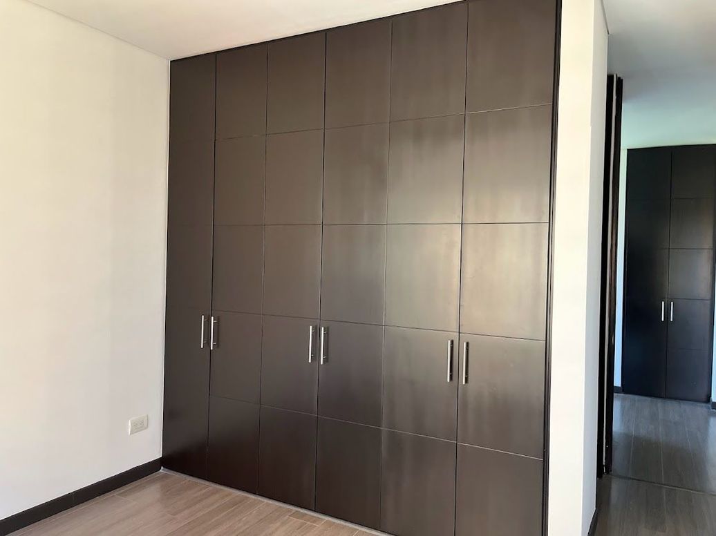 Apartamento de 3 alcobas en arriendo en Ub. Cordoba Niza, Bogotá, 164 m² · foto 11 de 19