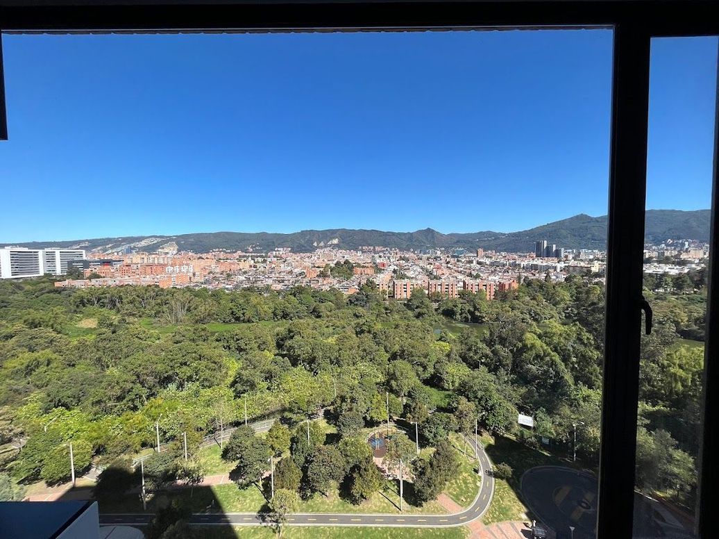 Apartamento de 3 alcobas en arriendo en Ub. Cordoba Niza, Bogotá, 164 m² · foto 10 de 19