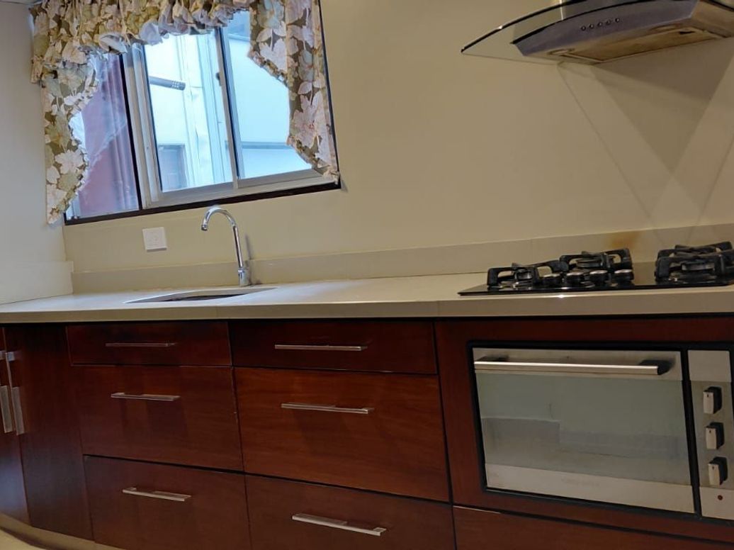 Apartamento de 2 alcobas en arriendo en Santa Barbara Central, Bogotá, 78 m² · foto 6 de 12