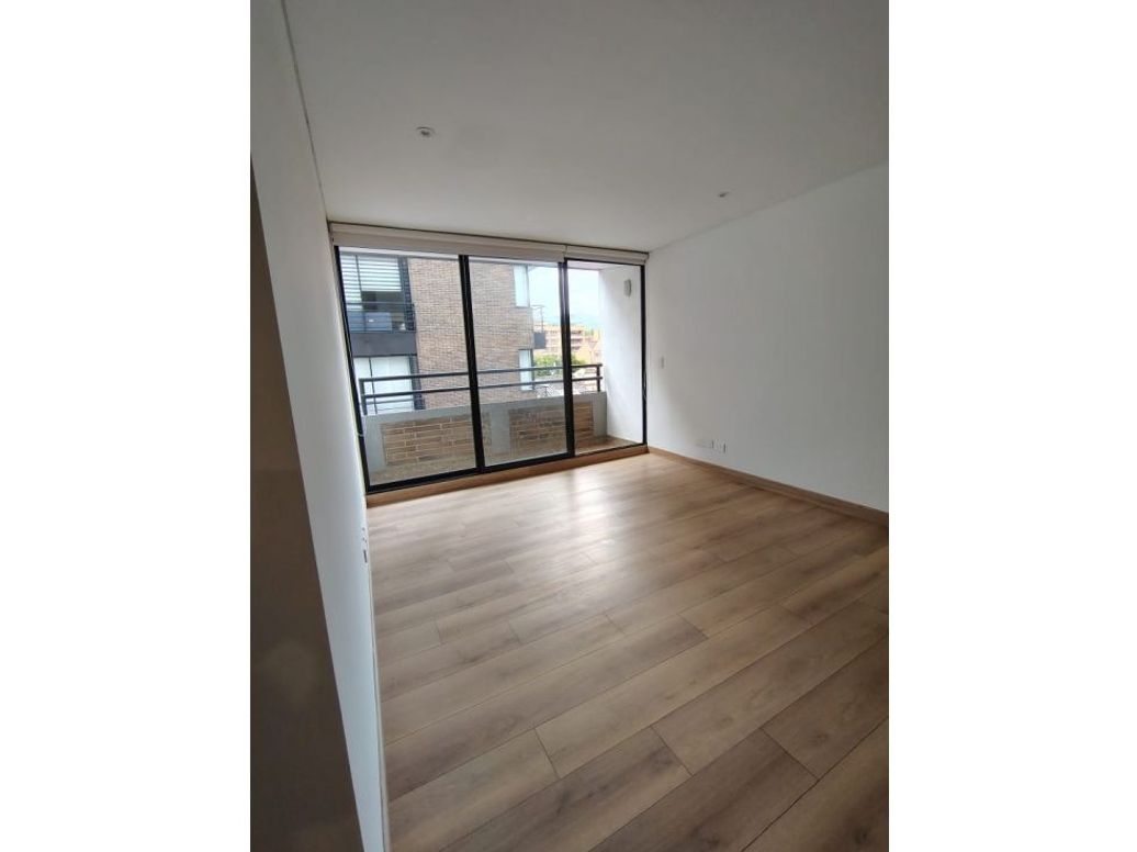 Apartamento de 2 alcobas en venta en Santa Barbara Occidental, Bogotá, 88 m² · foto 9 de 16