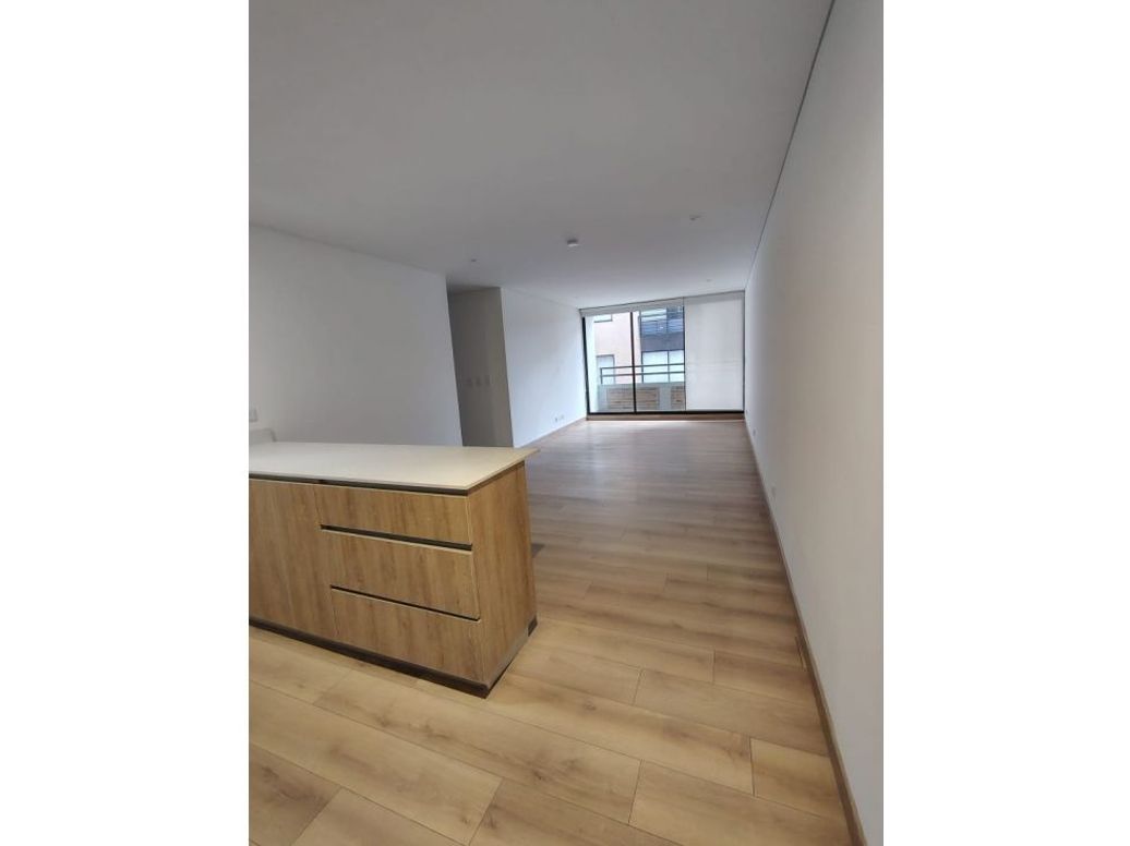 Apartamento de 2 alcobas en venta en Santa Barbara Occidental, Bogotá, 88 m² · foto 10 de 16
