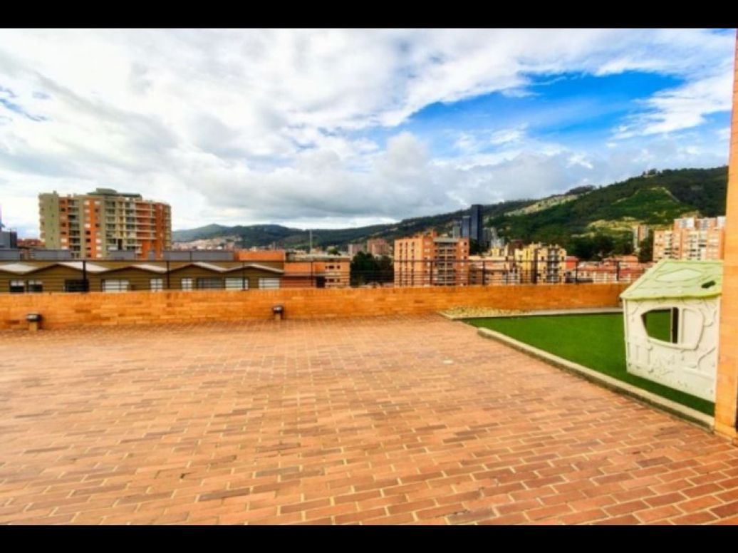 Apartaestudio en venta en Cedritos, Bogotá, 44 m² · foto 2 de 9