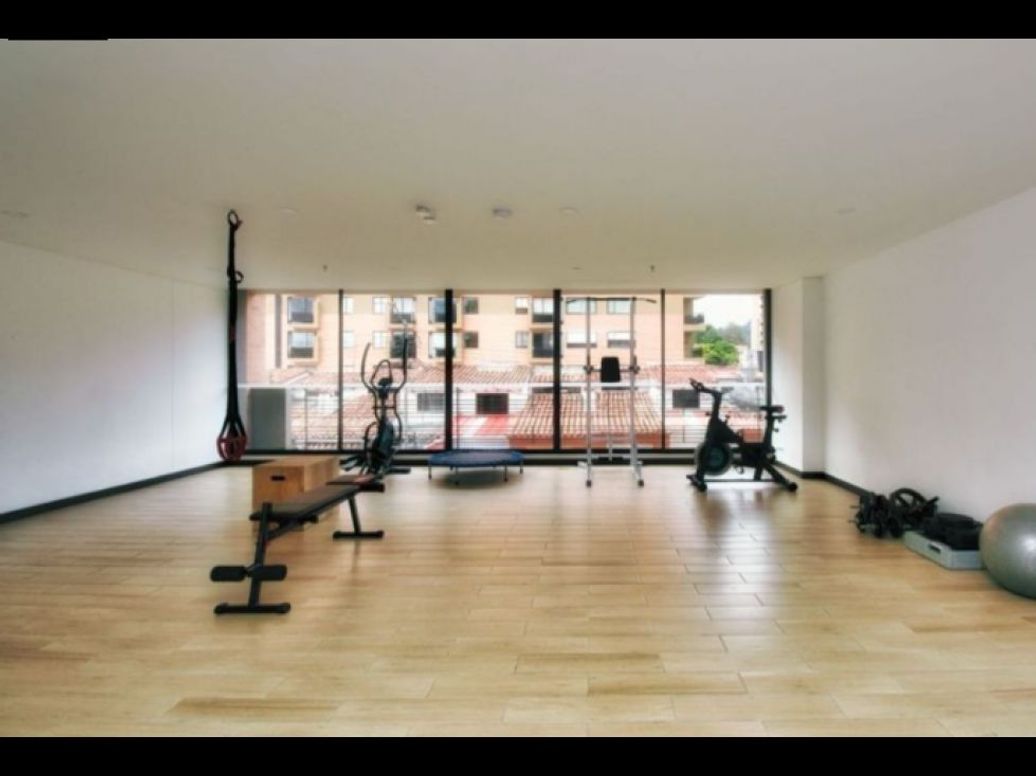 Apartaestudio en venta en Cedritos, Bogotá, 44 m² · foto 3 de 9