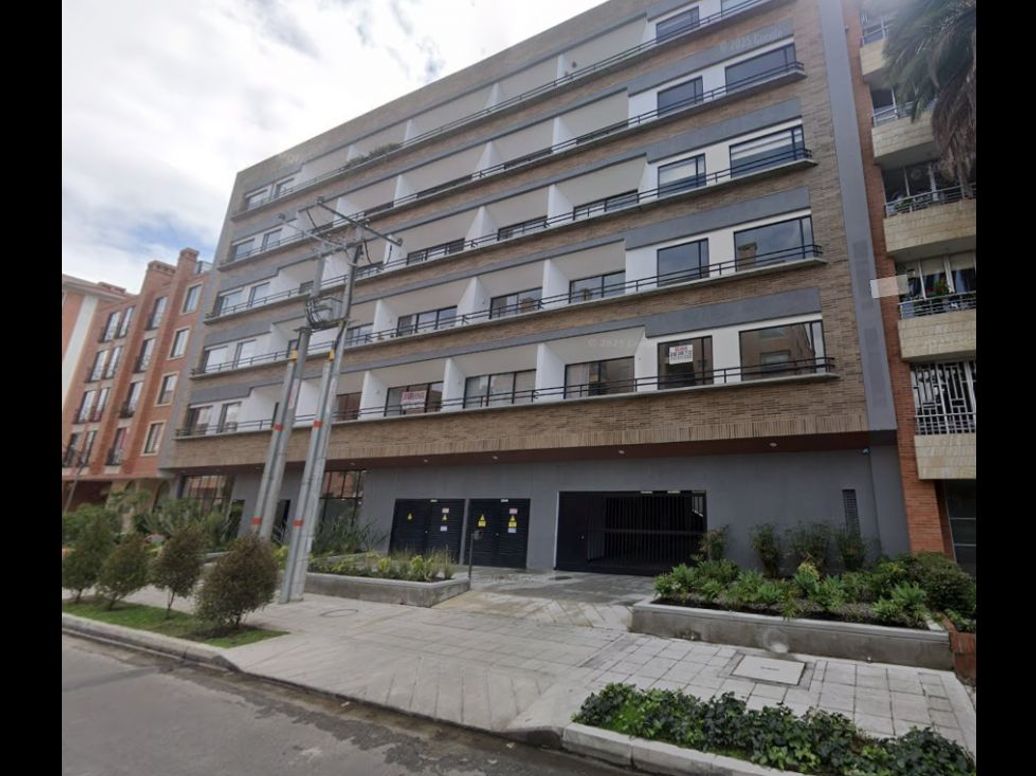 Apartaestudio en venta en Santa Barbara Occidental, Bogotá, 44 m² · foto 2 de 15