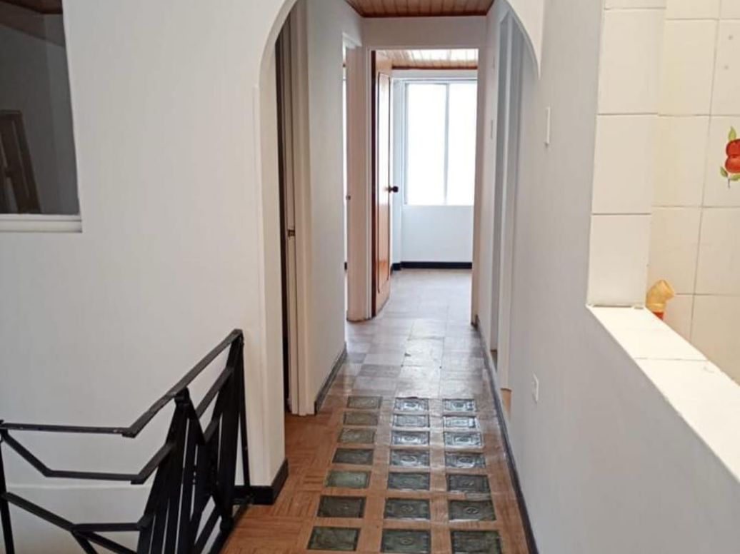 Casa de 6 alcobas en venta en Bonanza, Bogotá, 300 m² · foto 4 de 12