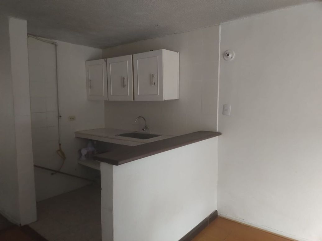 Casa de 6 alcobas en venta en Bonanza, Bogotá, 300 m² · foto 7 de 12